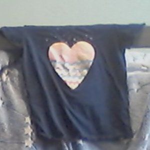 Carter's Kid - Large (10) - Shoulder less kids tee - Heart scenery